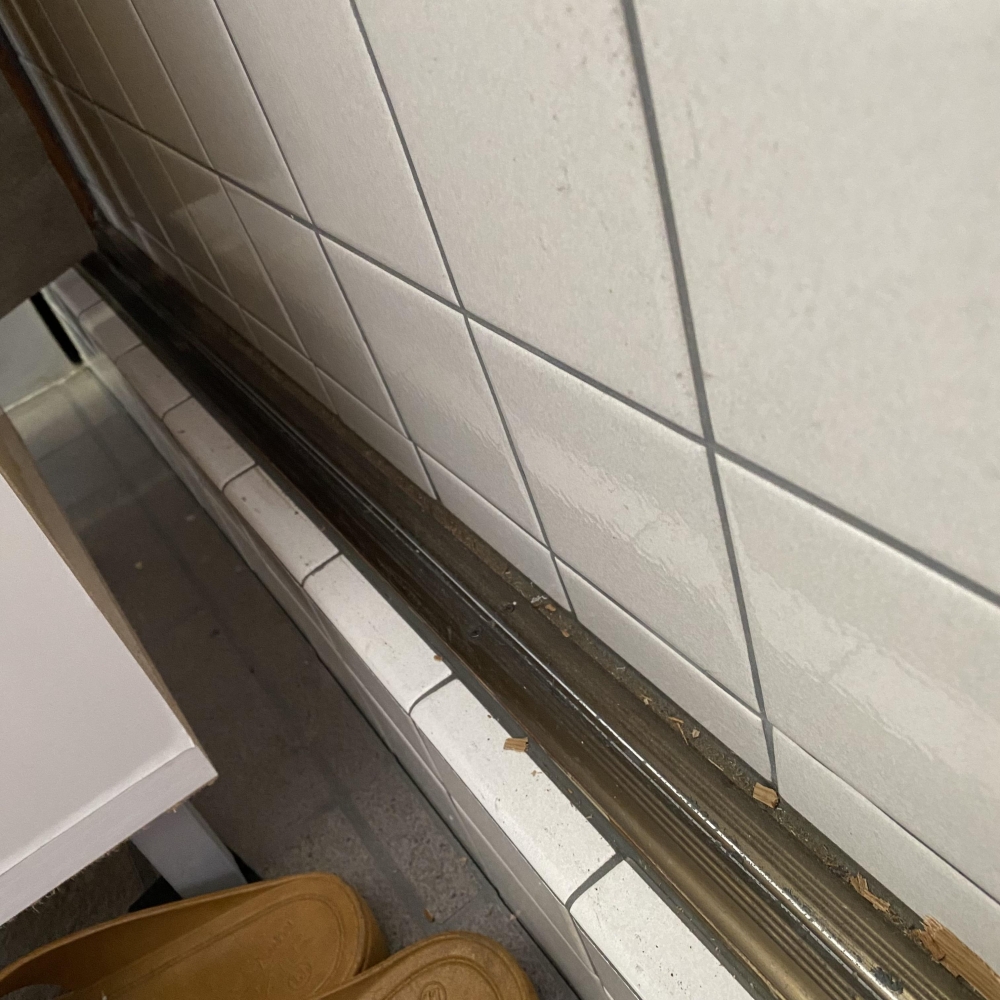 【埼玉県熊谷市】トイレのドア補修 画像5