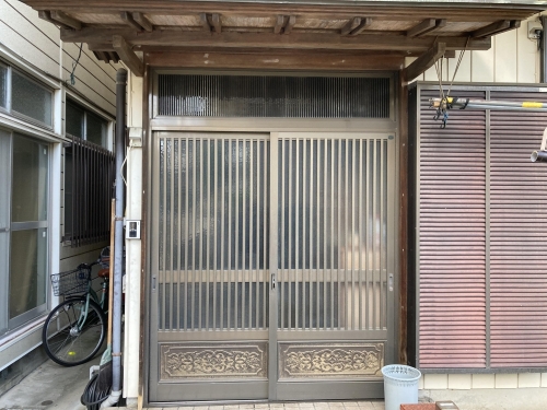 玄関ドアの交換