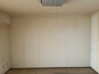 マンションの壁紙貼り替え（天井、壁）、クッションフロア張替